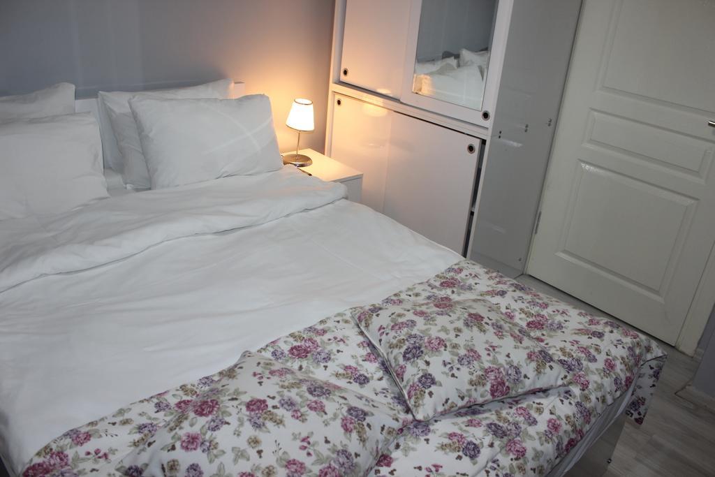 Taksim Square Seven Residence Истанбул Екстериор снимка